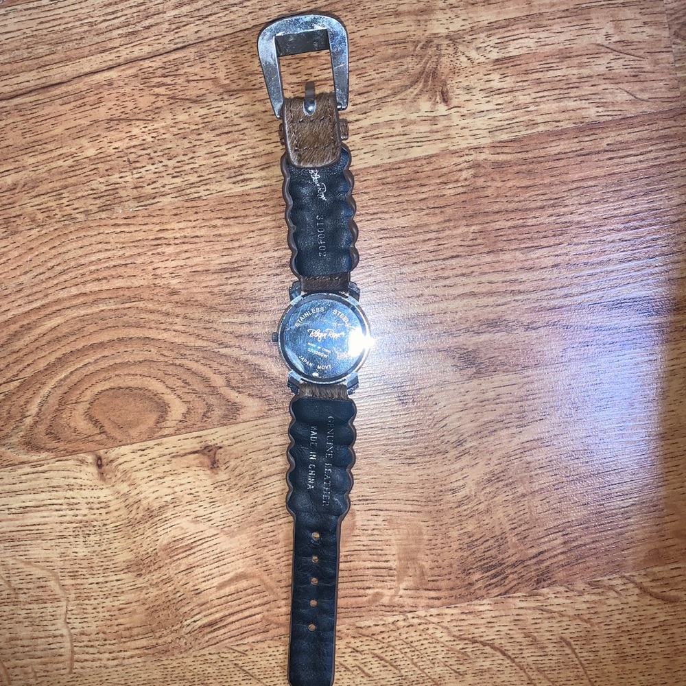 watch - Picture 3 of 3